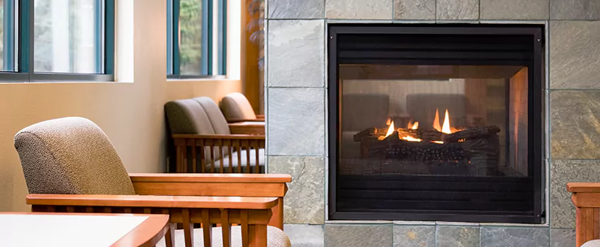 Smoky Effect Electric Fireplace Logs in Fishers Corners, Ontario